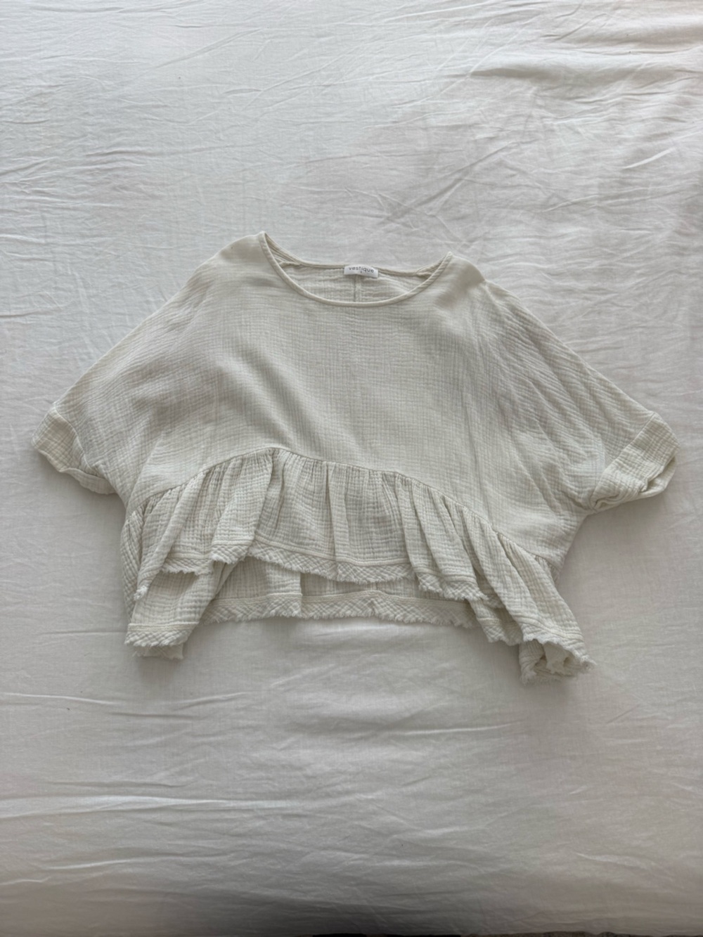 Vestique Cream Gauze Ruffle Top Flowy Cotton
